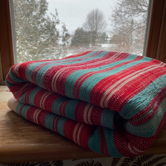 Vintage catalogne rag blanket, fits Queen bed. Striped, Red & Blue. - Picture 14 of 14
